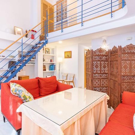 Goles Courtyard With Parking By Valcambre Apartment Seville Exterior photo