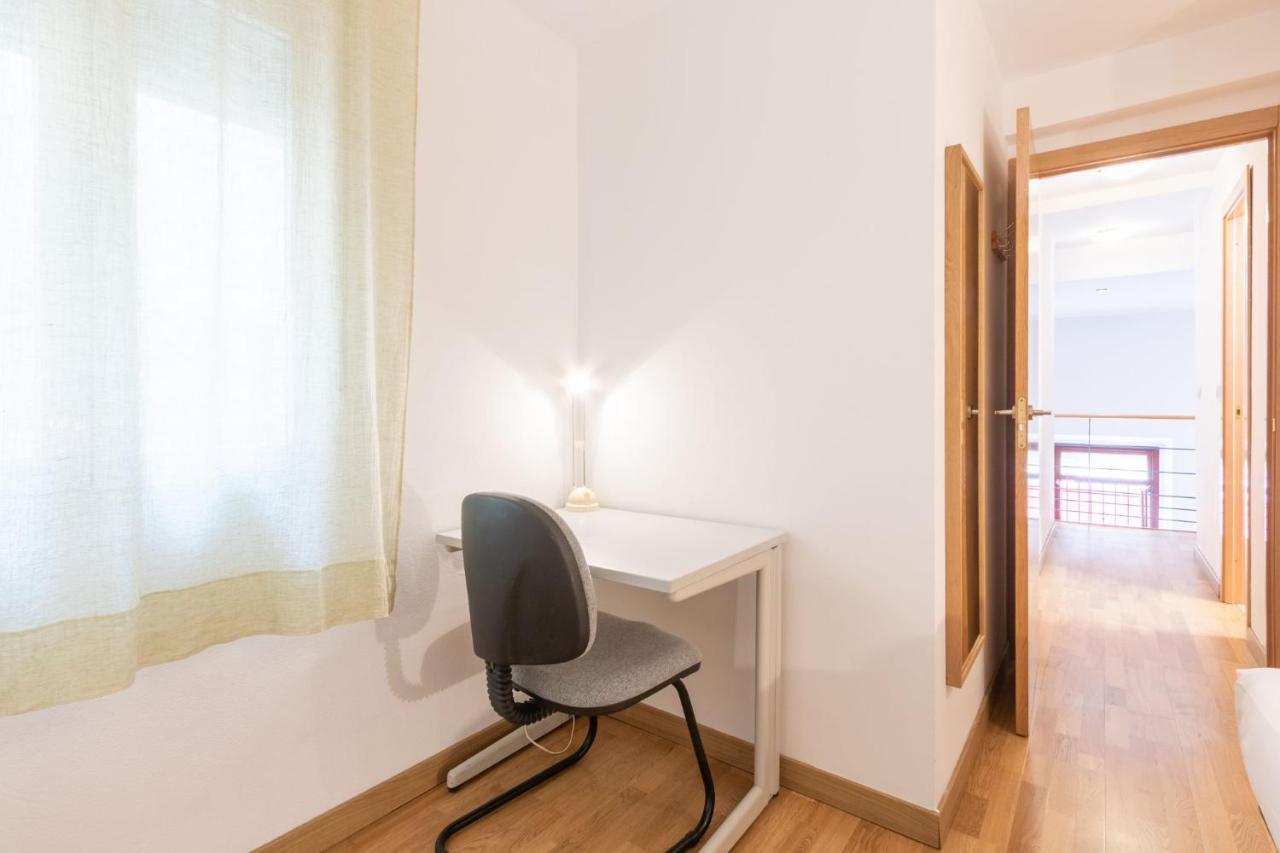 Goles Courtyard With Parking By Valcambre Apartment Seville Exterior photo